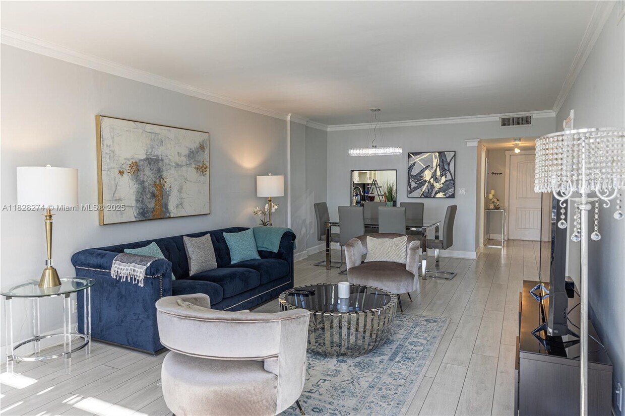 Foto principal - 3181 S Ocean Dr