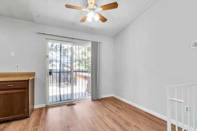 Foto del edificio - 4803 Dearborn St
