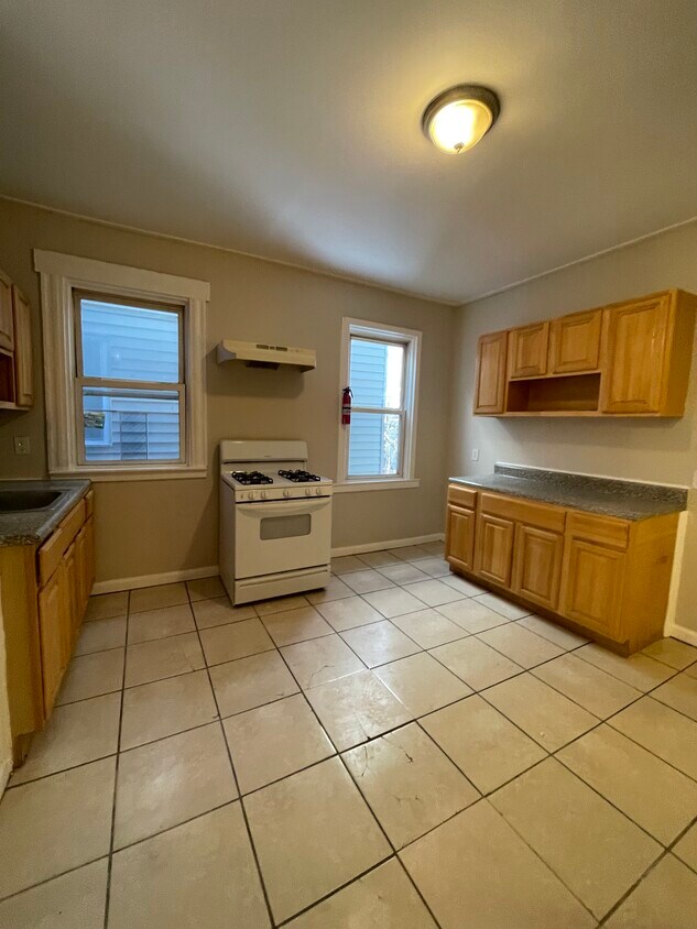 Unit 2 - 222 S 10th St