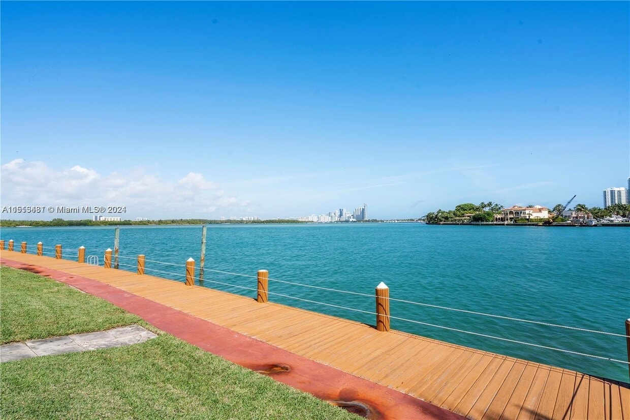 10281 E Bay Harbor Dr Unit A5, Bay Harbor Islands, FL 33154 Condo for