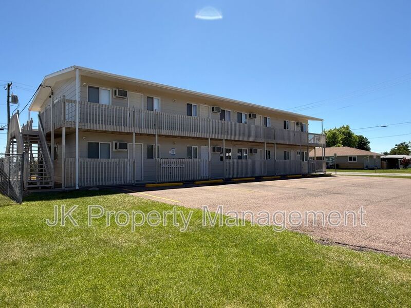 Primary Photo - 4000 Ella Ave