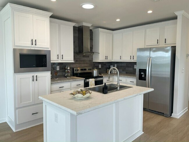 Foto del edificio - 34904 Robins Song Rd