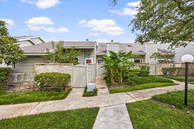 Foto del edificio - 7092 Greenway Chase St