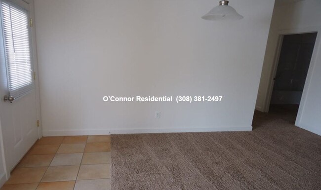 Foto del edificio - 3533 Curran Ave