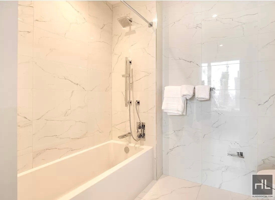 Foto del edificio - 222 East 44th Street