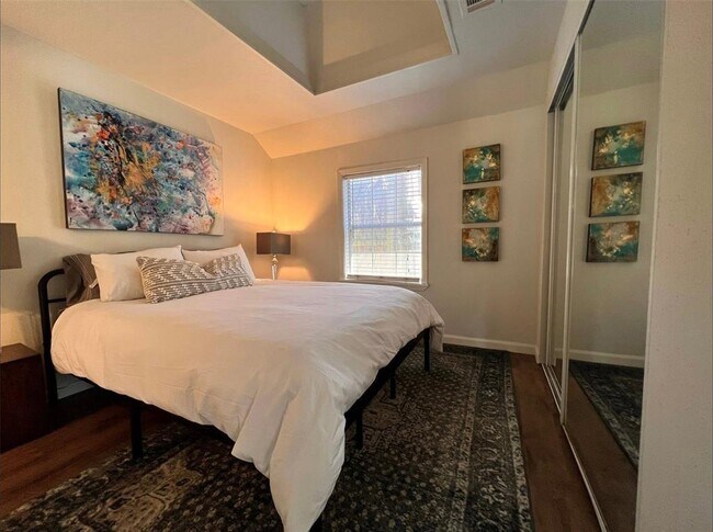 Foto del edificio - 1133 Merrill St