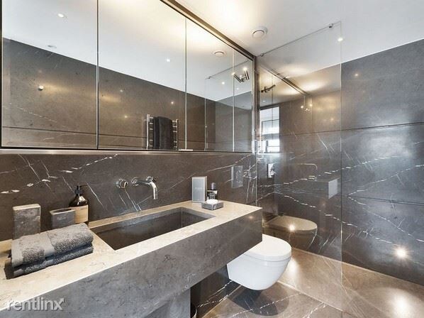 Building Photo - 1019 Costa Pacifica Way