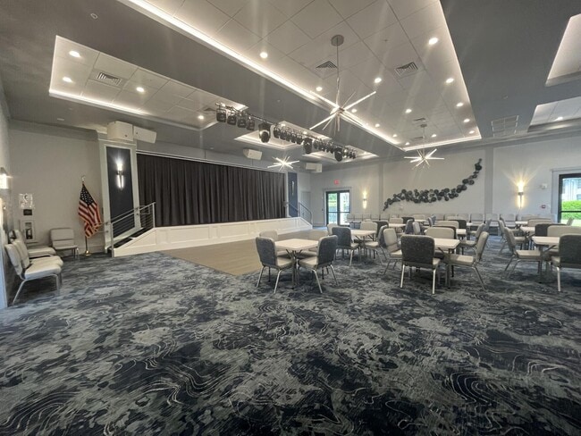 Foto del edificio - 6600 S Oriole Blvd