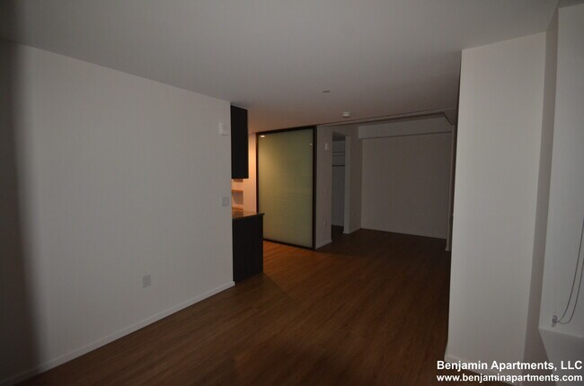 Building Photo - 340 Harrison Ave