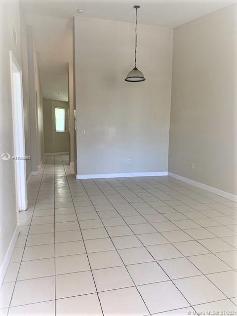Foto del edificio - 1663 SE 29th St