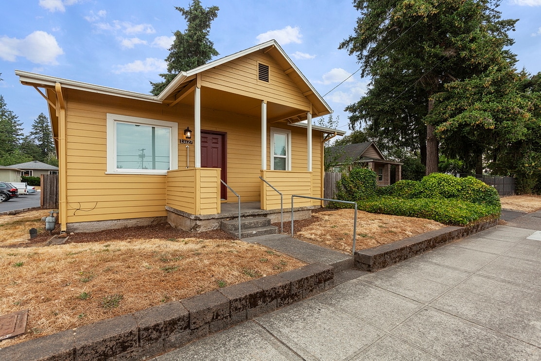 13127 SE Division St, Portland, OR 97236 House Rental in Portland, OR