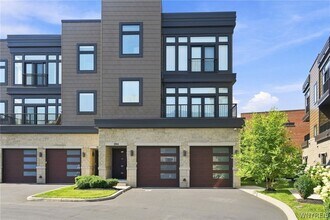 Building Photo - 264 Lakefront Blvd