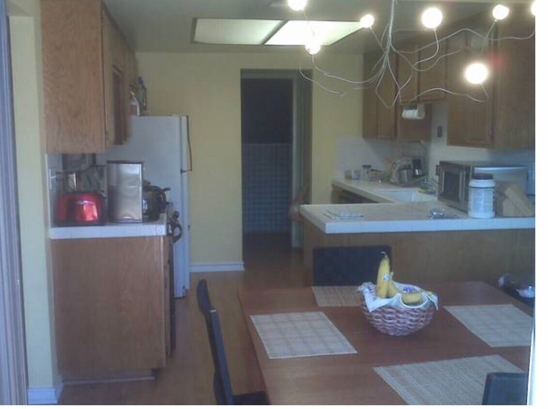 Foto del edificio - 1155 N Sunflower Ave