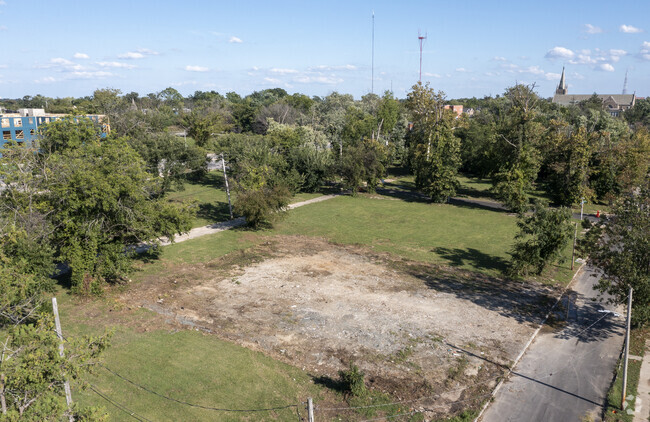 Building Photo - The Terraces at Park Heights