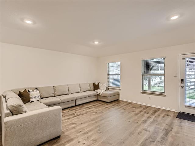 Building Photo - 3350 Everly Dr