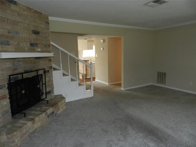 Foto del edificio - 8862 Kempwood Dr