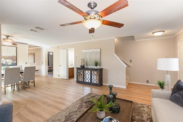 Foto principal - 4415 Falcon Dr