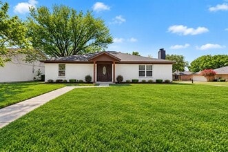 Building Photo - 6000 Cool Springs Dr