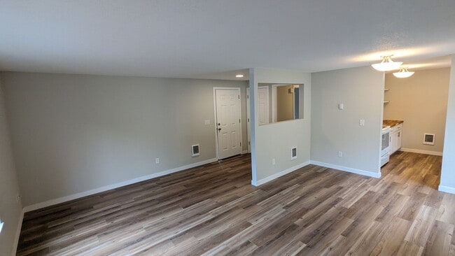 Foto del edificio - 613/615 NW 9th Avenue