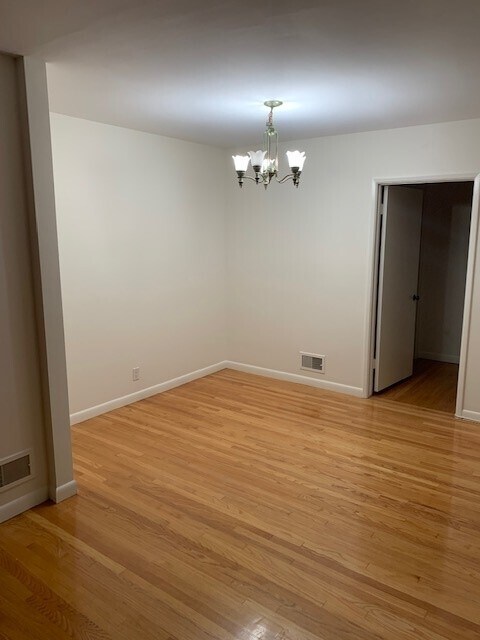 Building Photo - 4545 E Shaw St