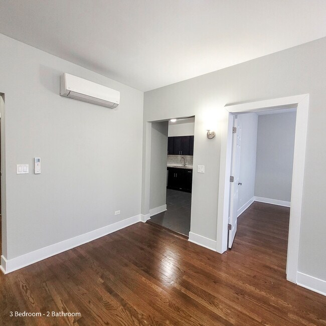 Building Photo - 5537 S Everett Ave