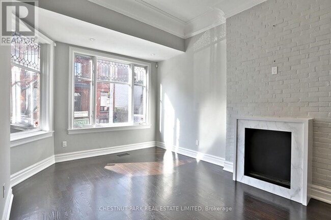Building Photo - 29 Draper St