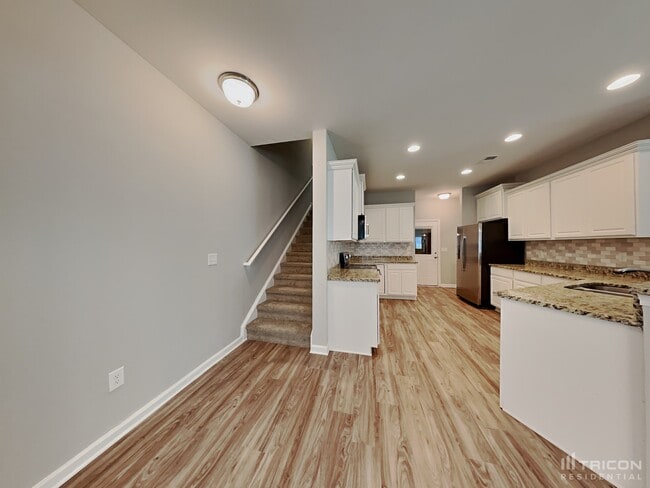 Building Photo - 162 Eventine Way
