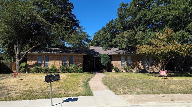 Primary Photo - 15809 El Estado Dr