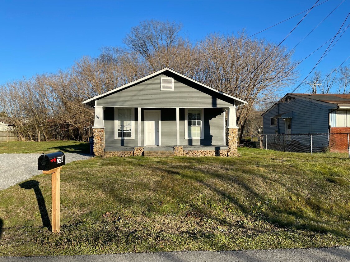 Foto principal - 728 Indian Ave