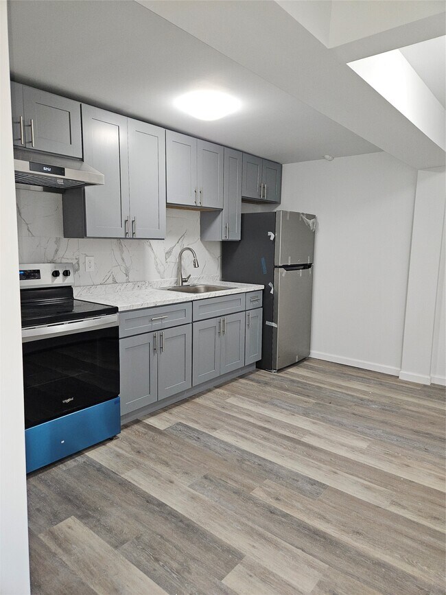 Foto del edificio - 120 Henry St