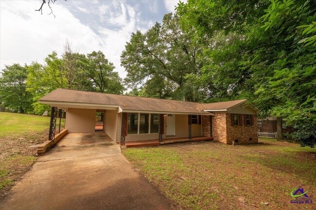Building Photo - 308 Juniper Rd