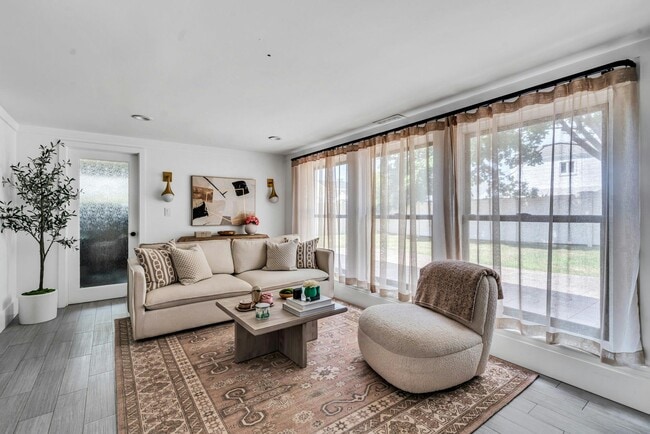 Foto del edificio - 1544 Lake Shore Dr