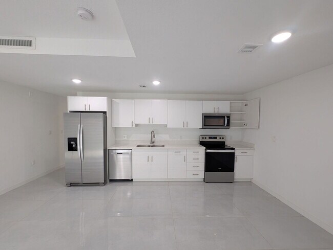 Building Photo - 26124 SW 146th Ave