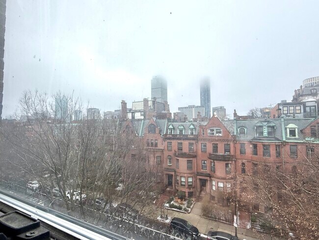 Foto del edificio - 482 Beacon St