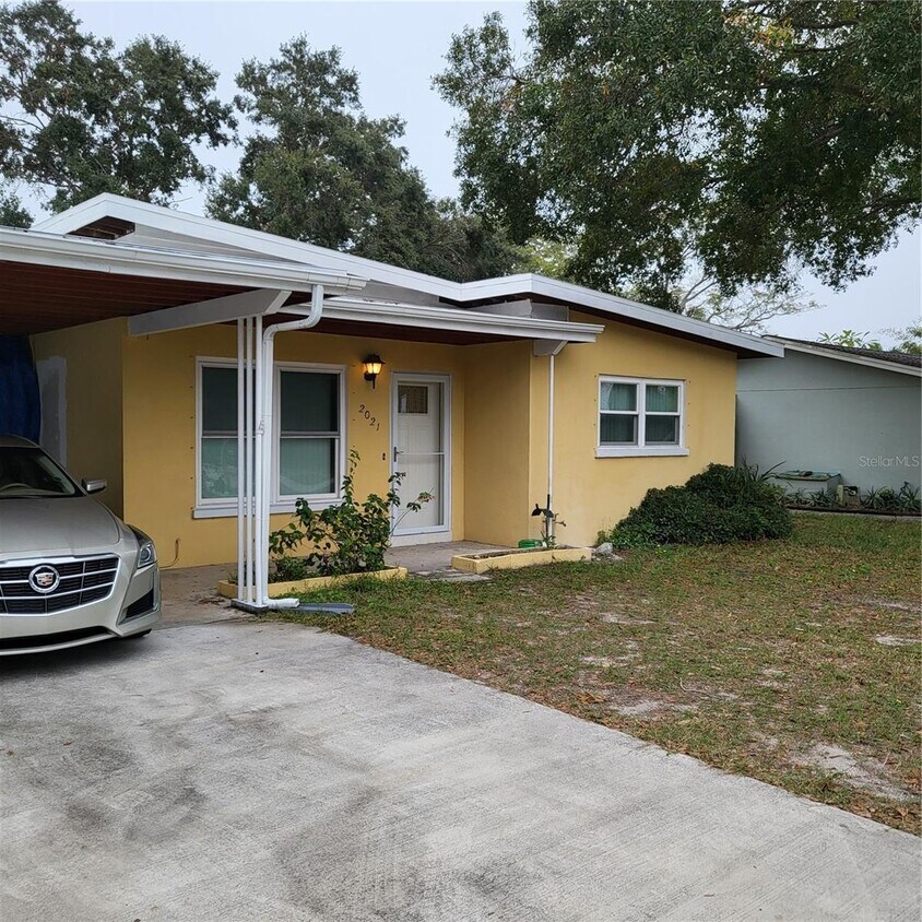 Primary Photo - 2021 Princeton Ave