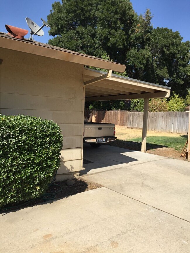 Foto del edificio - 407/409E. Alexander