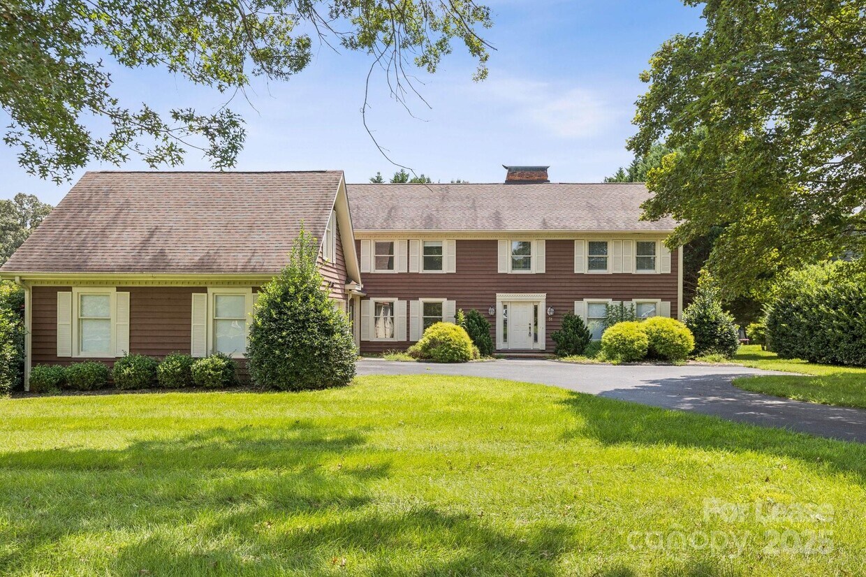 Foto principal - 51 Old Field Rd