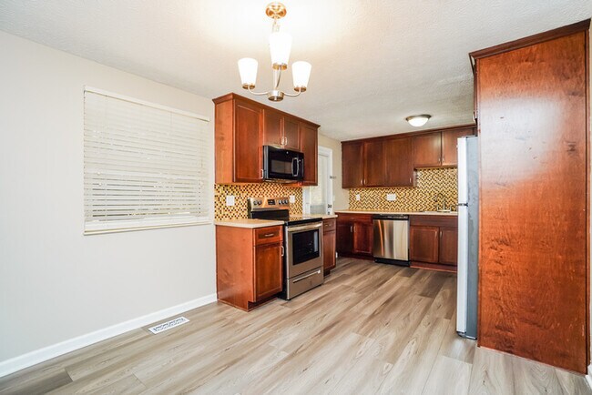 Foto del edificio - Beautiful 4 Bedroom Home in Columbus, OH