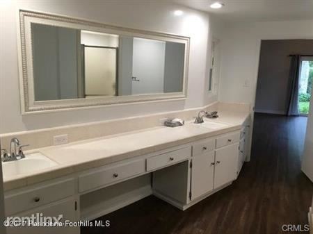 Building Photo - 5040 Gould Ave