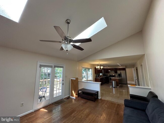 Building Photo - 893 Broad Oaks Dr