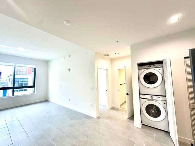 Foto del edificio - 142 NE 26th St