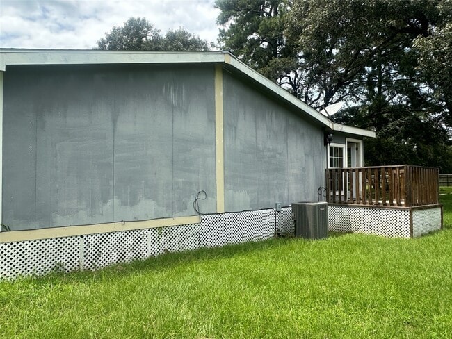 Building Photo - 23721 Brushy Trails St