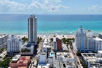 Building Photo - 4122 Collins Ave
