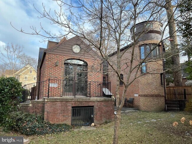 Foto del edificio - 8904 Grant St