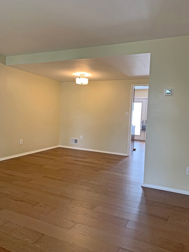 Foto del edificio - 4615 Mayhunt Ct