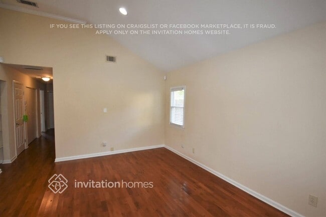 Building Photo - 1551 New St NE