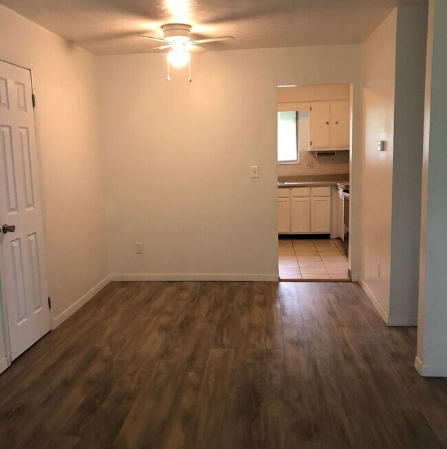 Building Photo - LMB-Stow Apts, LLC  for First Prop II..