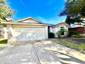 Building Photo - 1505 Merrell Cove