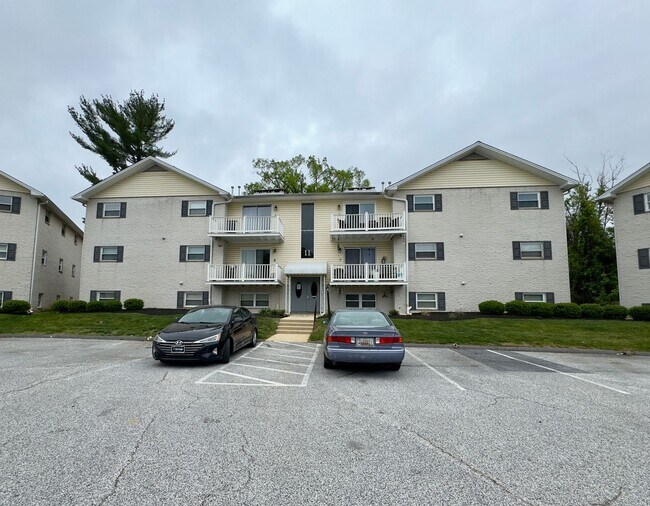 Foto del edificio - 11 Warren Lodge Ct