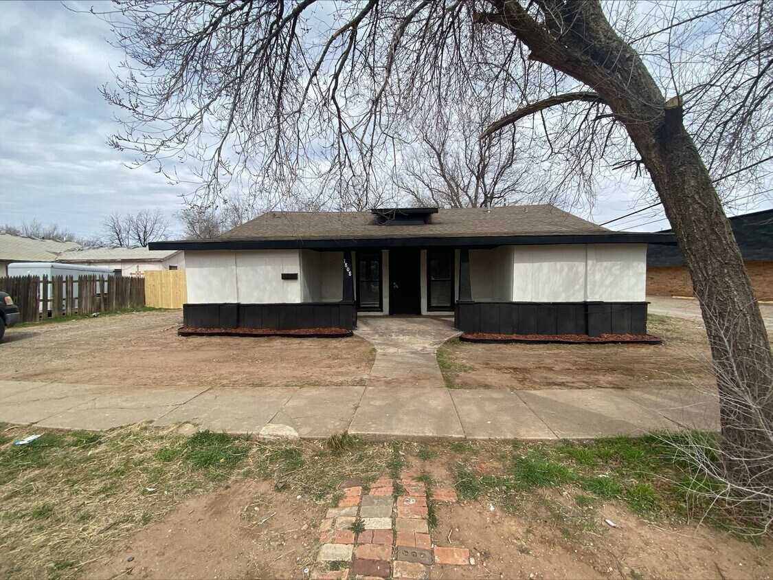 Primary Photo - 1808 18th St